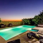 Mateo - 3 Bed With Terrace&private Pool