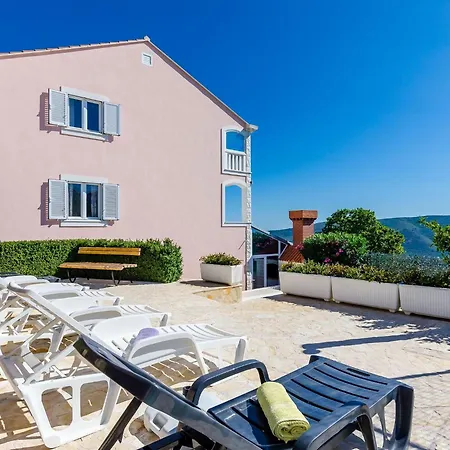 Mateo - 3 Bed With Terrace&private Pool Villa *