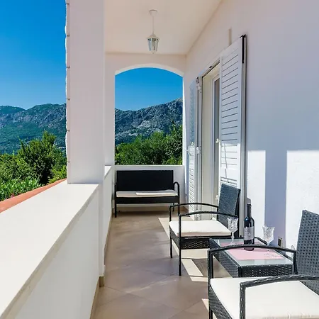 Villa Mateo - 3 Bed With Terrace&private Pool