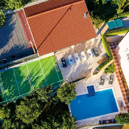 Mateo - 3 Bed With Terrace&private Pool