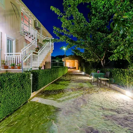 Villa Mateo - 3 Bed With Terrace&private Pool