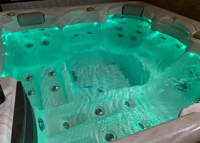 Mateo - 3 Bed With Terrace&private Pool וילה Vodovada